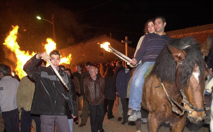 foto de virgen de los pegotes