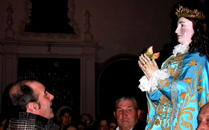 foto de virgen de los pegotes
